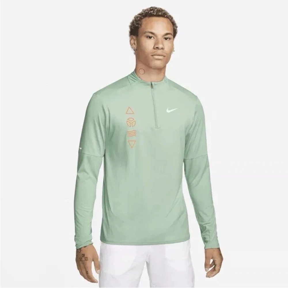 Nike Chicago Marathon 2022 1/4 Zip Running Pullover Green DX4492-308 Men's Sz XS